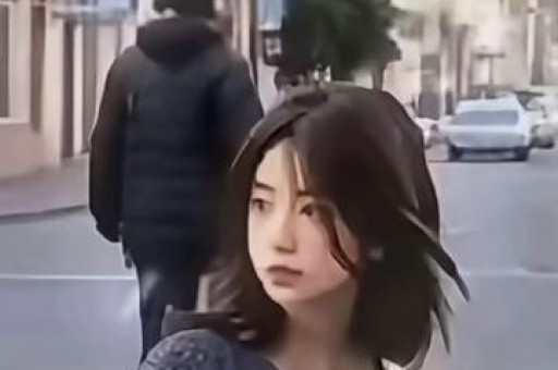 网红韩安冉恋情再成焦点！新男友被曝是景区NPC